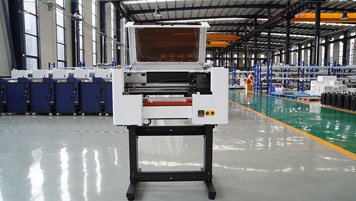 AB Film Media Digital UV Printing Machine dengan CMYK W+V Ink Color