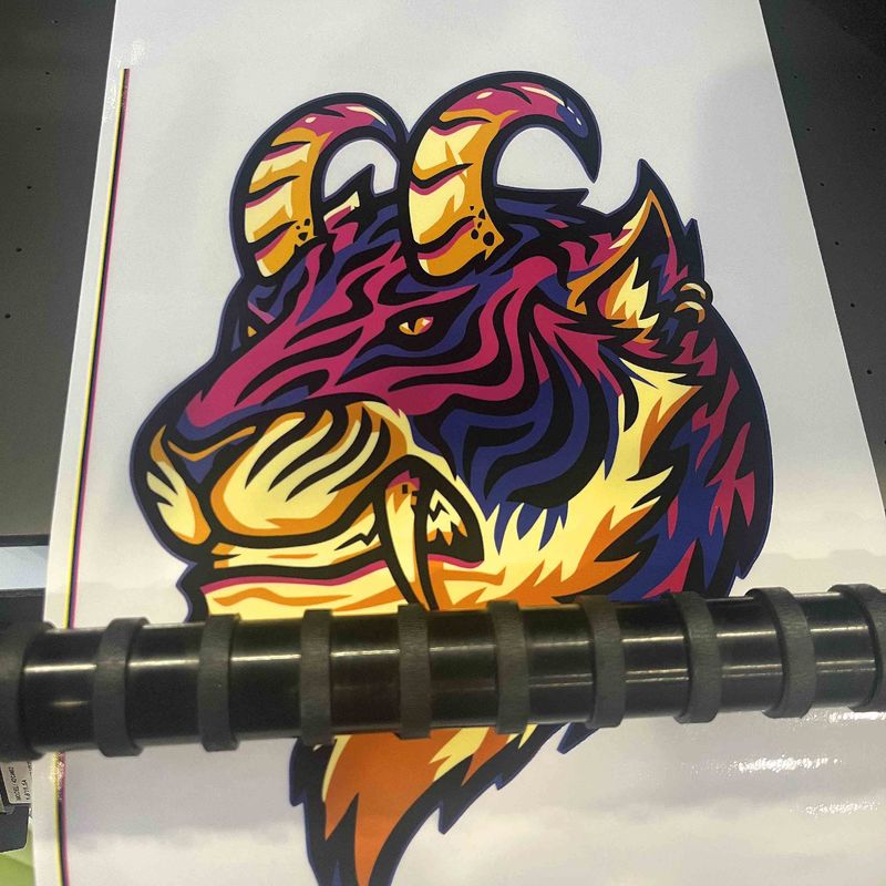 UV Printer In A3 lebar cetak Untuk botol / PVC / film cetak Untuk aplikasi desain yang disesuaikan