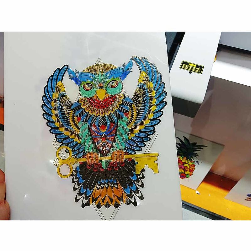 8 Channel Printhead Digital UV Flatbed Printer untuk Akrilik Metal Gloss Plastic Material Printing