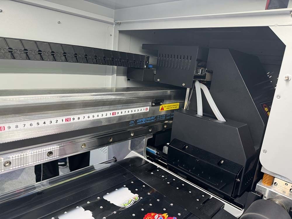 A2 A3 Digital 60cm DTF Sticker UV Printer Printer Kaca Metal Dengan Kepala 13200 U1